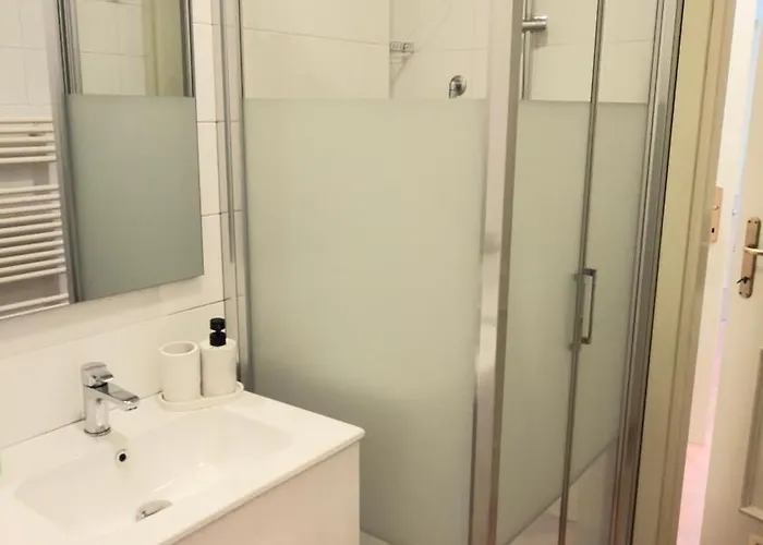 Corte Guercino 公寓